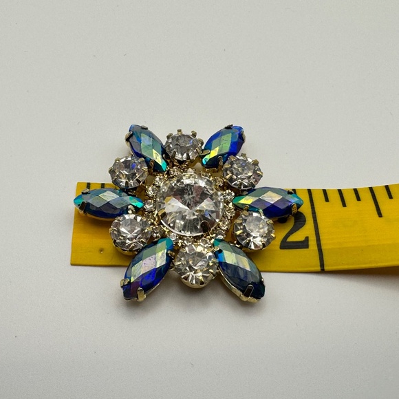 Aurora borealis AB crystal/rhinestone ~2" embellishments (6) flat-back snowflake - Picture 8 of 8